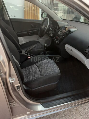 Kia Ceed 2009, 235,000 km - 1.6 l - Bakı