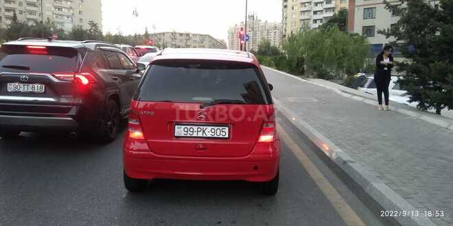 Mercedes A 180 2003, 172,000 km - 2.0 l - Bakı