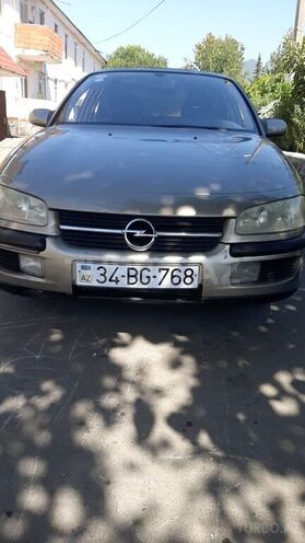 Opel Omega 1996, 350,000 km - 2.0 l - Qax