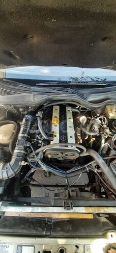 Opel Omega 1996, 350,000 km - 2.0 l - Qax