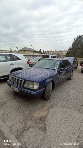 Mercedes E 220 1995, 428,000 km - 2.2 л - Bakı