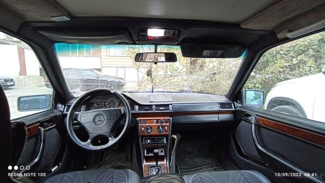 Mercedes E 220 1995, 428,000 km - 2.2 л - Bakı