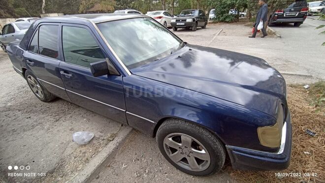 Mercedes E 220 1995, 428,000 km - 2.2 л - Bakı