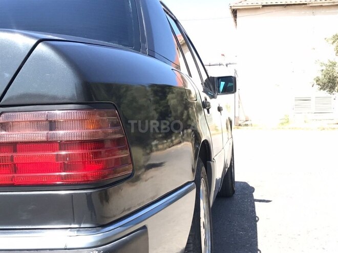Mercedes E 220 1993, 400,000 km - 2.2 l - Bakı