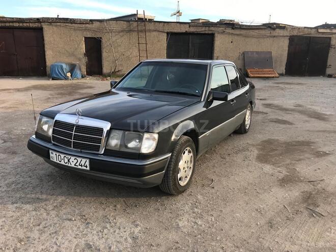 Mercedes E 220 1993, 400,000 km - 2.2 l - Bakı