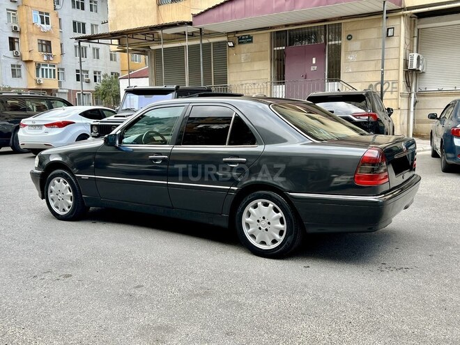 Mercedes C 180 1995, 370,000 km - 1.8 l - Bakı