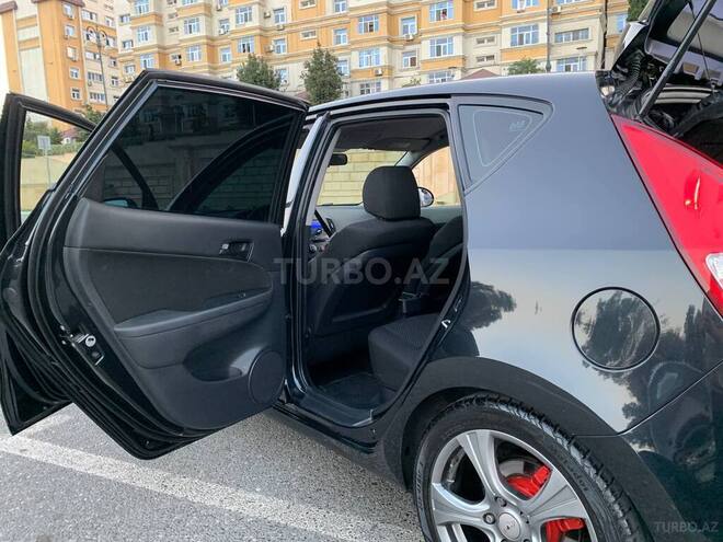 Hyundai i30 2009, 200,000 km - 1.4 l - Bakı