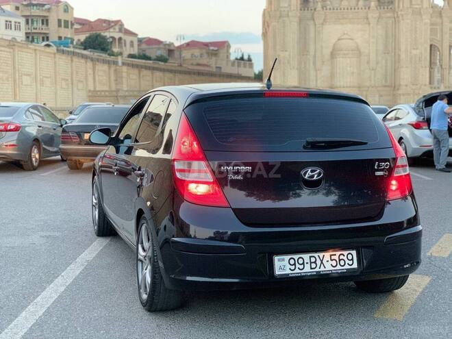 Hyundai i30 2009, 200,000 km - 1.4 l - Bakı