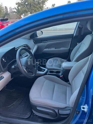 Hyundai Elantra 2018, 50,000 km - 2.0 л - Bakı