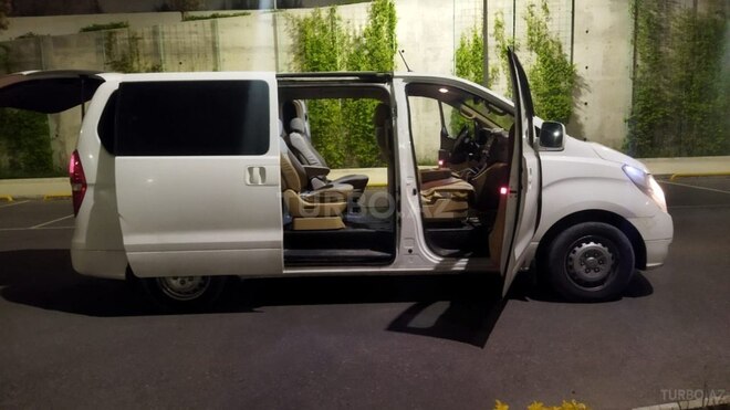 Hyundai H-1 2012, 525,000 km - 2.5 l - Bakı
