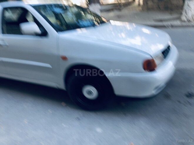 Volkswagen Polo 1997, 241,041 km - 1.6 l - Sumqayıt