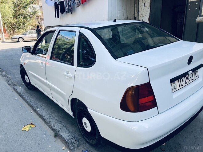 Volkswagen Polo 1997, 241,041 km - 1.6 l - Sumqayıt