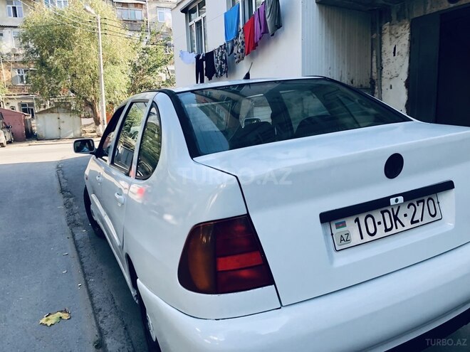 Volkswagen Polo 1997, 241,041 km - 1.6 l - Sumqayıt