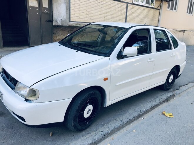 Volkswagen Polo 1997, 241,041 km - 1.6 l - Sumqayıt