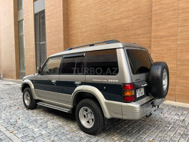 Mitsubishi Pajero 1996, 320,000 km - 2.8 l - Bakı