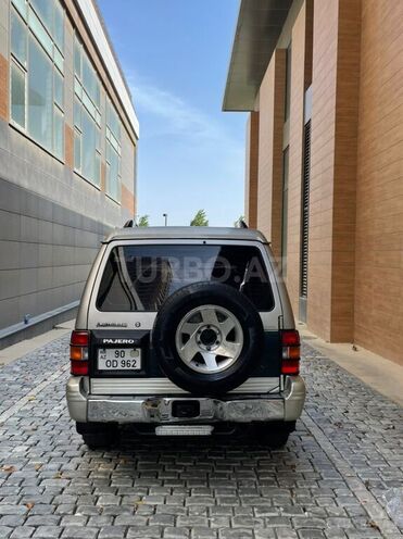 Mitsubishi Pajero 1996, 320,000 km - 2.8 l - Bakı