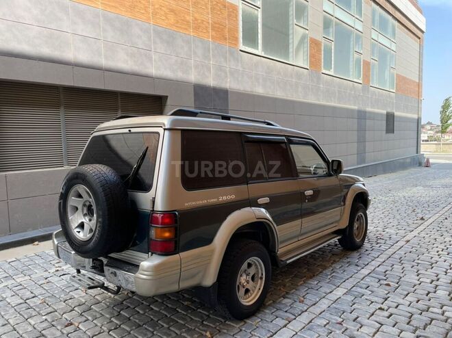 Mitsubishi Pajero 1996, 320,000 km - 2.8 l - Bakı