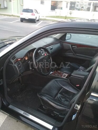 Mercedes E 240 2000, 170,000 km - 2.6 l - Bakı