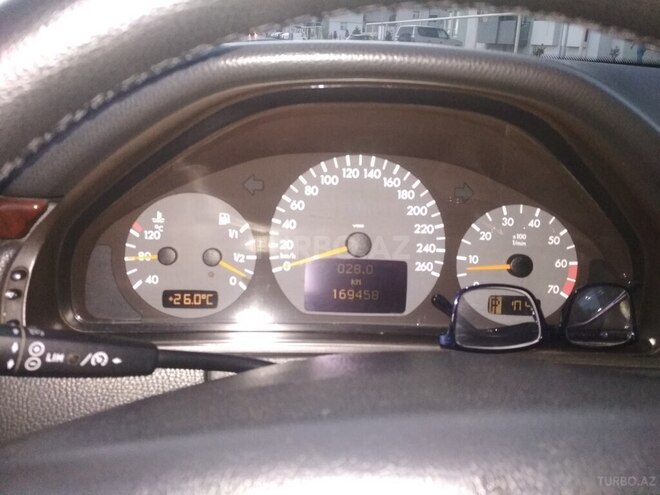 Mercedes E 240 2000, 170,000 km - 2.6 l - Bakı