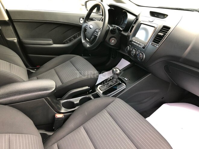 Kia Cerato 2017, 80,000 km - 2.0 л - Bakı