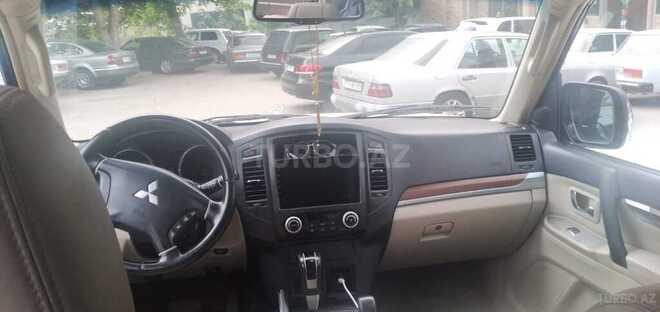 Mitsubishi Pajero 2008, 240,000 km - 3.0 л - Bakı