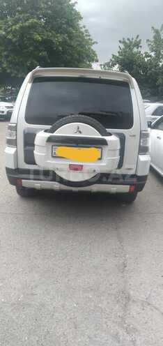 Mitsubishi Pajero 2008, 240,000 km - 3.0 л - Bakı