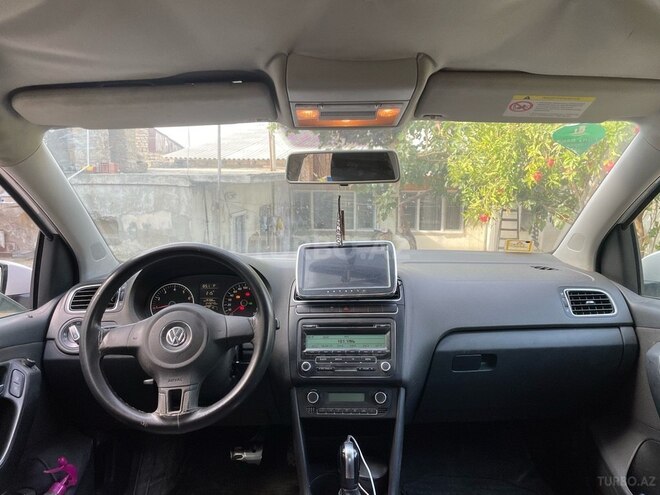 Volkswagen Polo 2010, 250,000 km - 1.4 л - Bakı