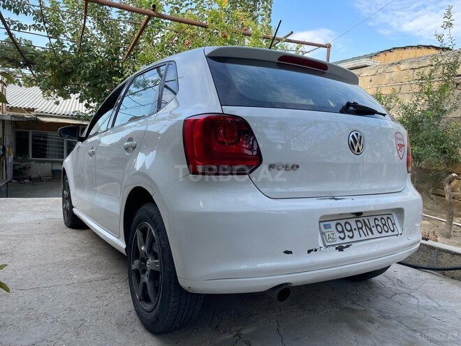 Volkswagen Polo 2010, 250,000 km - 1.4 л - Bakı