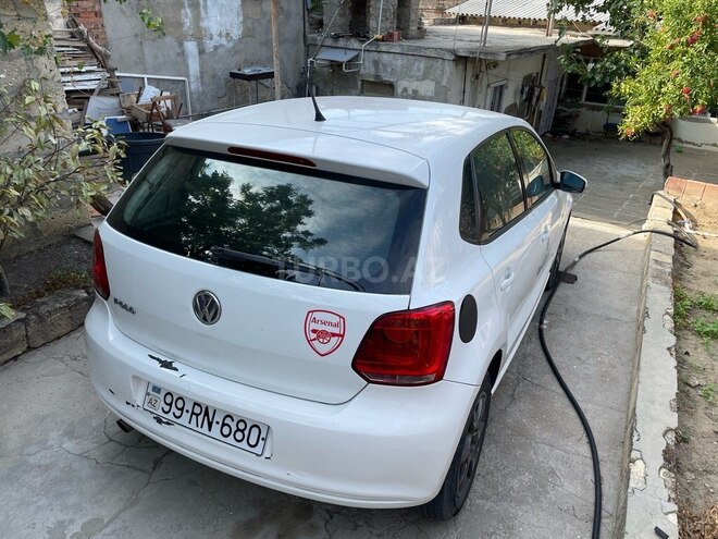 Volkswagen Polo 2010, 250,000 km - 1.4 л - Bakı