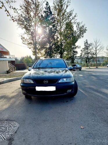 Opel Vectra 1996, 331,044 km - 1.8 l - Gəncə