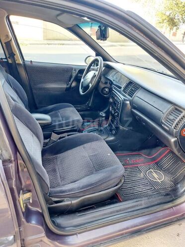 Opel Vectra 1996, 331,044 km - 1.8 l - Gəncə