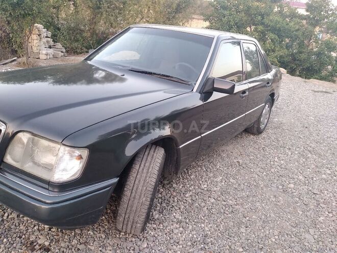 Mercedes E 220 1994, 321,300 km - 2.2 l - Xaçmaz