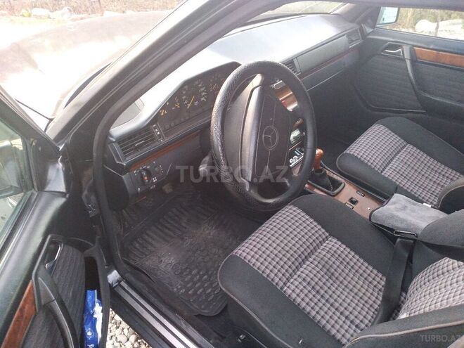 Mercedes E 220 1994, 321,300 km - 2.2 l - Xaçmaz