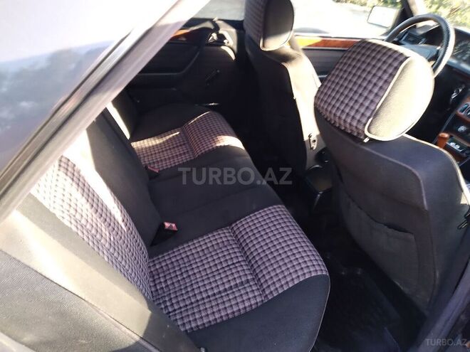 Mercedes E 220 1994, 321,300 km - 2.2 l - Xaçmaz