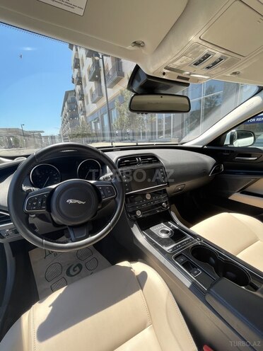 Jaguar XE 2016, 47,000 km - 2.0 l - Bakı
