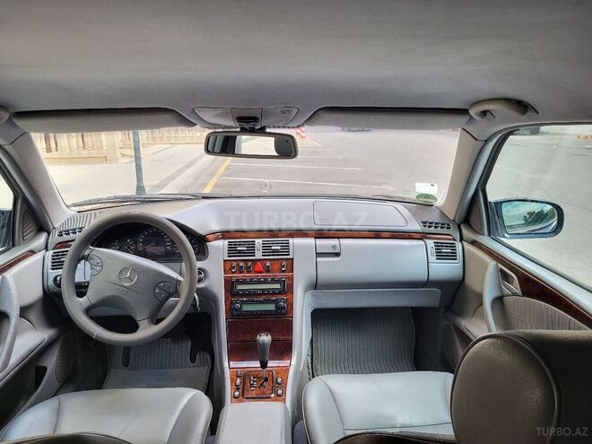 Mercedes E 240 2000, 228,000 km - 2.4 л - Bakı