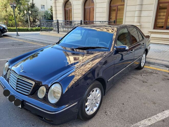 Mercedes E 240 2000, 228,000 km - 2.4 л - Bakı