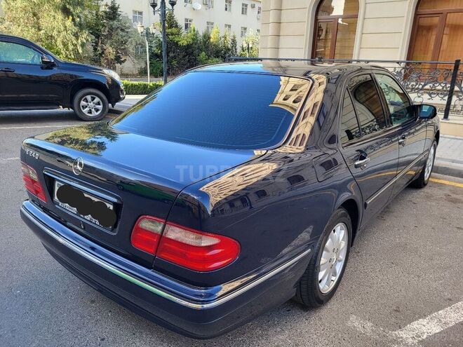Mercedes E 240 2000, 228,000 km - 2.4 л - Bakı