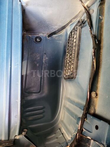 Mercedes E 240 2000, 228,000 km - 2.4 л - Bakı