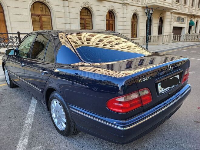 Mercedes E 240 2000, 228,000 km - 2.4 л - Bakı