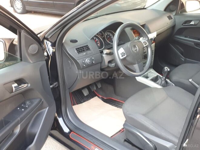 Opel Astra 2009, 139,400 km - 1.4 l - Bakı