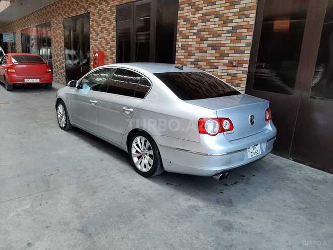 Volkswagen Passat 2005, 330,000 km - 2.0 l - Bakı