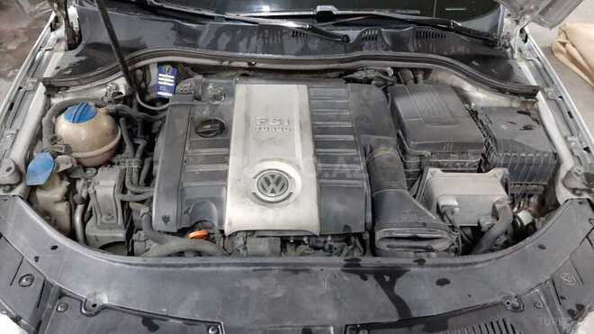 Volkswagen Passat 2005, 330,000 km - 2.0 l - Bakı