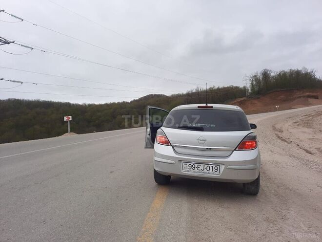 Opel Astra 2009, 185,000 km - 1.4 l - Füzuli