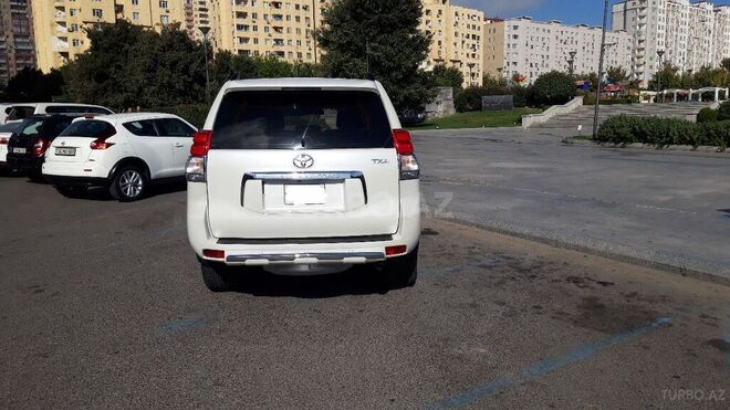 Toyota Prado 2010, 185,000 km - 2.7 l - Bakı