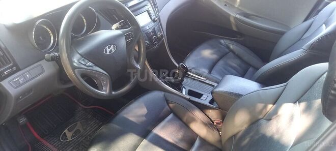 Hyundai Sonata 2012, 264,000 km - 2.0 l - Quba