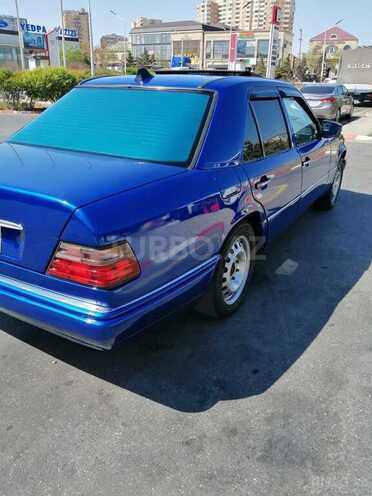 Mercedes E 200 1994, 241,956 km - 2.0 л - Bakı