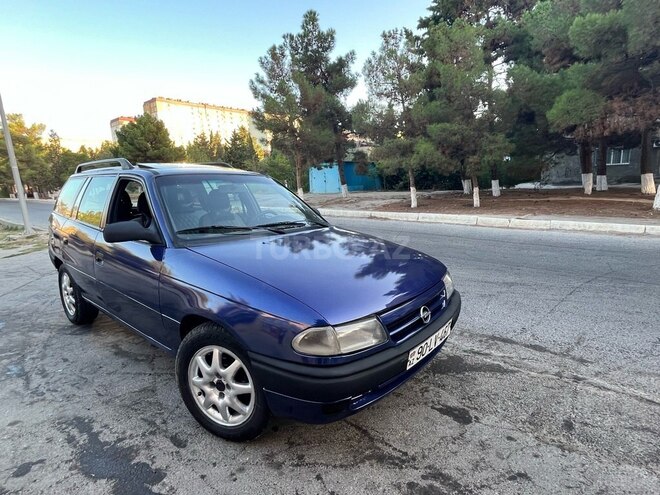 Opel Astra 1995, 321,000 km - 1.6 l - Sumqayıt
