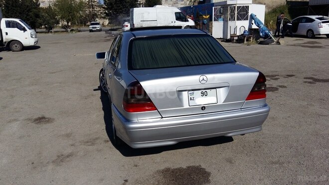 Mercedes C 230 2000, 230,000 km - 2.3 l - Bakı
