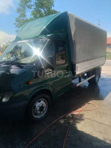Ford Transit 2001, 243,000 km - 2.4 л - Quba